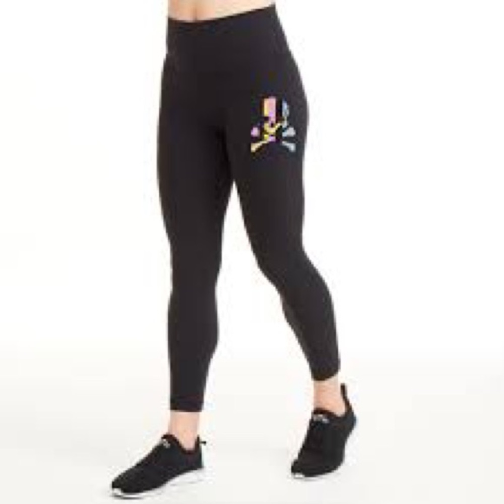 Lululemon x SoulCycle Wunder Under with Pop Skull